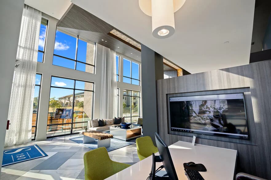 The James at Canyon Creek — exterior