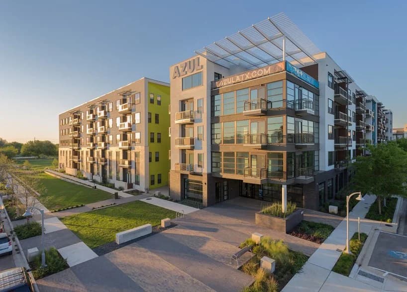 Azul Lakeshore in Austin, Texas