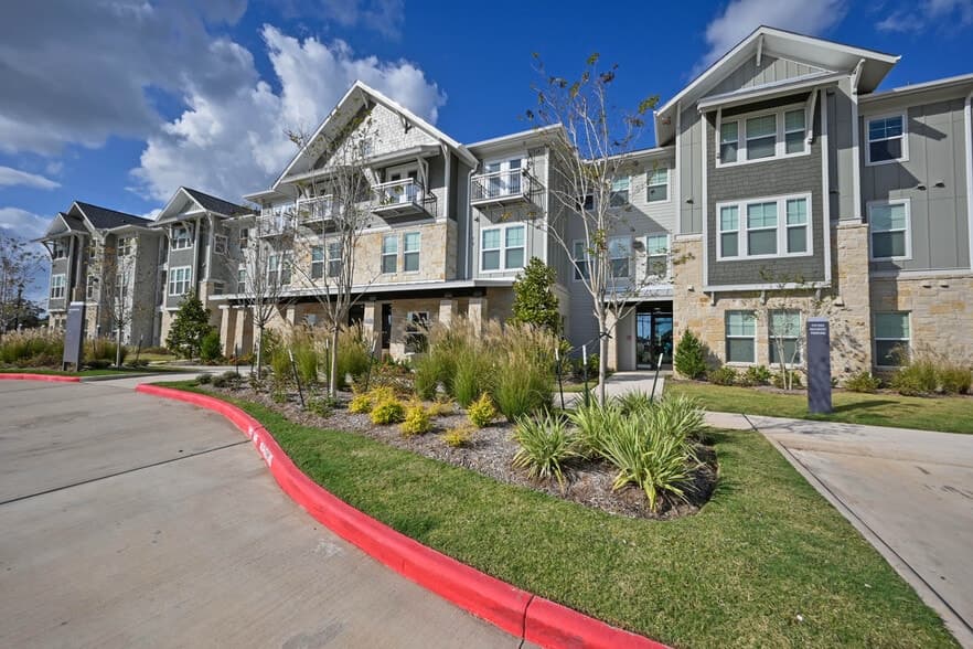 Huntington at Richmond in Richmond, Texas
