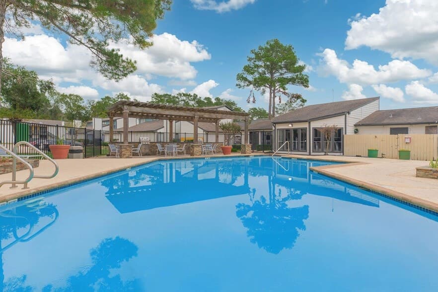 Kendall Manor Apartments in Houston, Texas