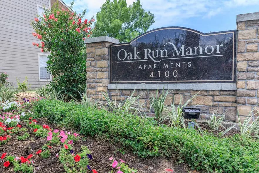 Oak Run Manor Apartments in Pasadena, Texas