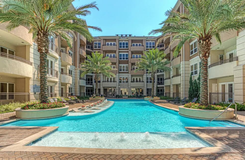 Tuscany Walk Apartments in Houston, Texas