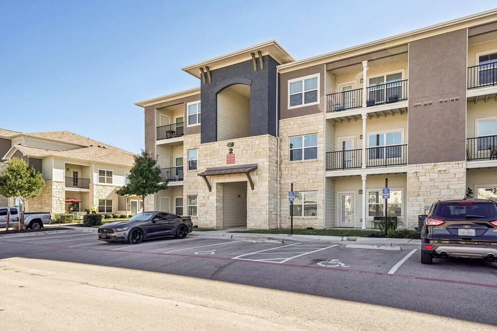 Residences of Stillwater in Georgetown, Texas