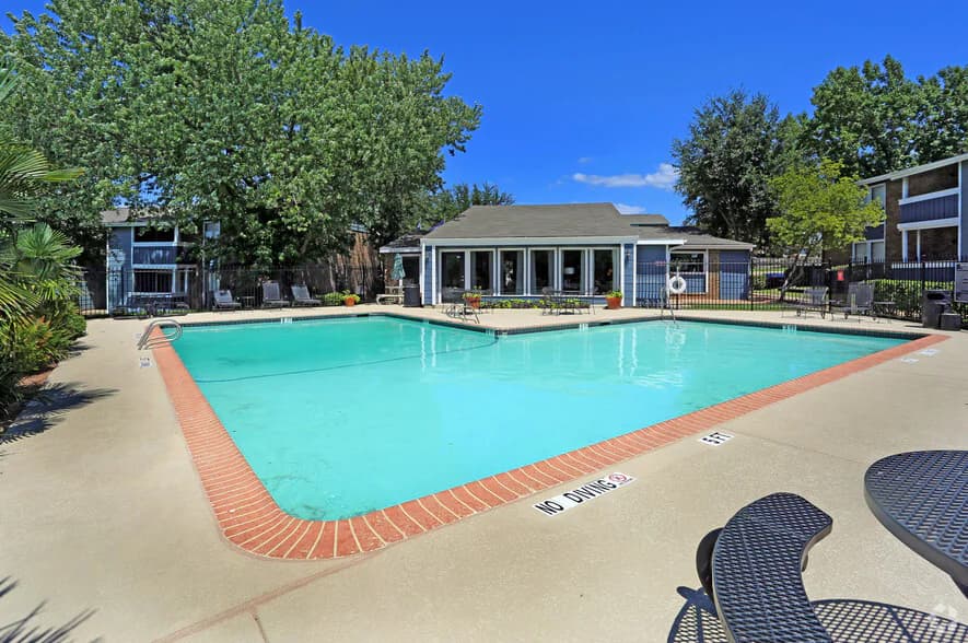 Ashton Park in Grand Prairie, Texas