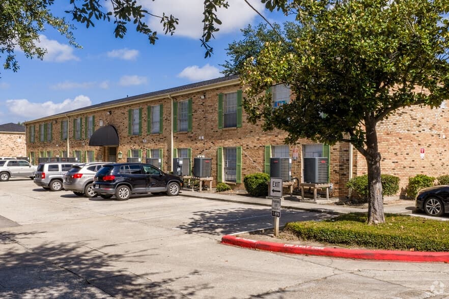 Rockridge Station Apartments in Houston, Texas