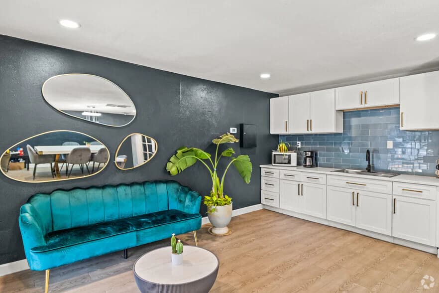 Linda Vista Apartments in Arlington, Texas