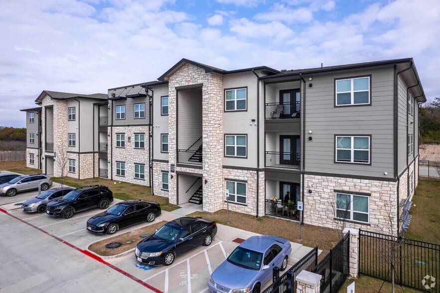 Ridge At Lancaster in Dallas, Texas