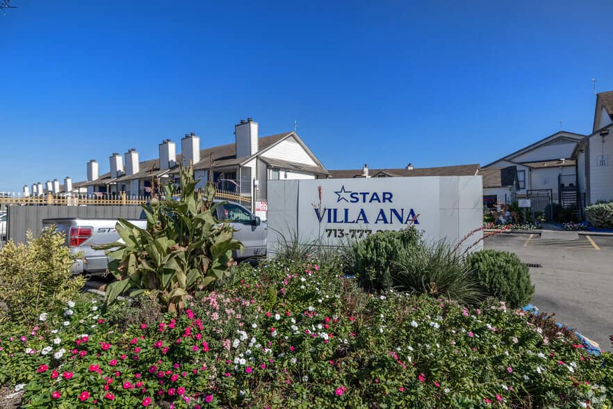 Star Villa Ana in Houston, Texas