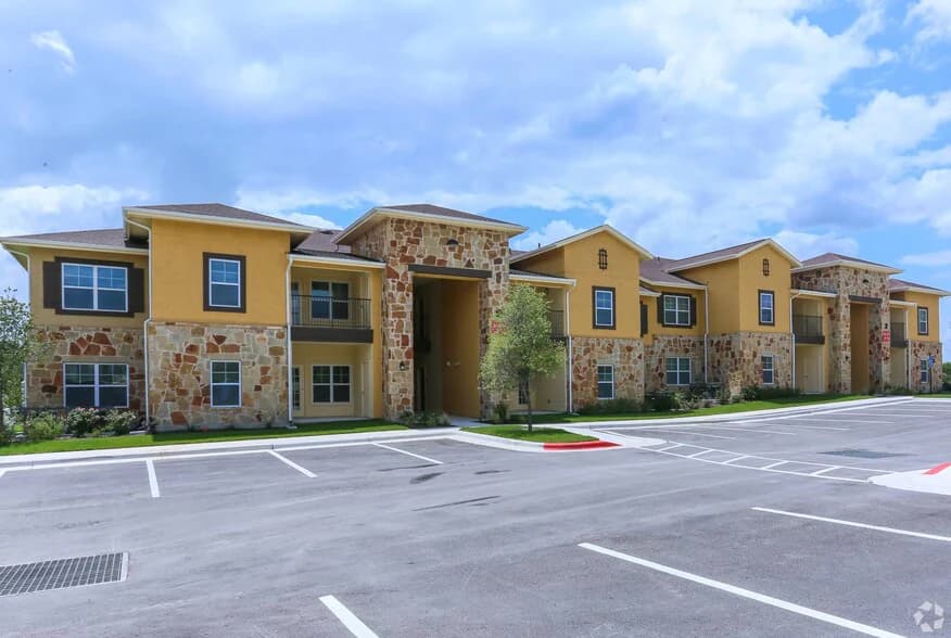 Fairway Landings at Plum Creek in Kyle, Texas