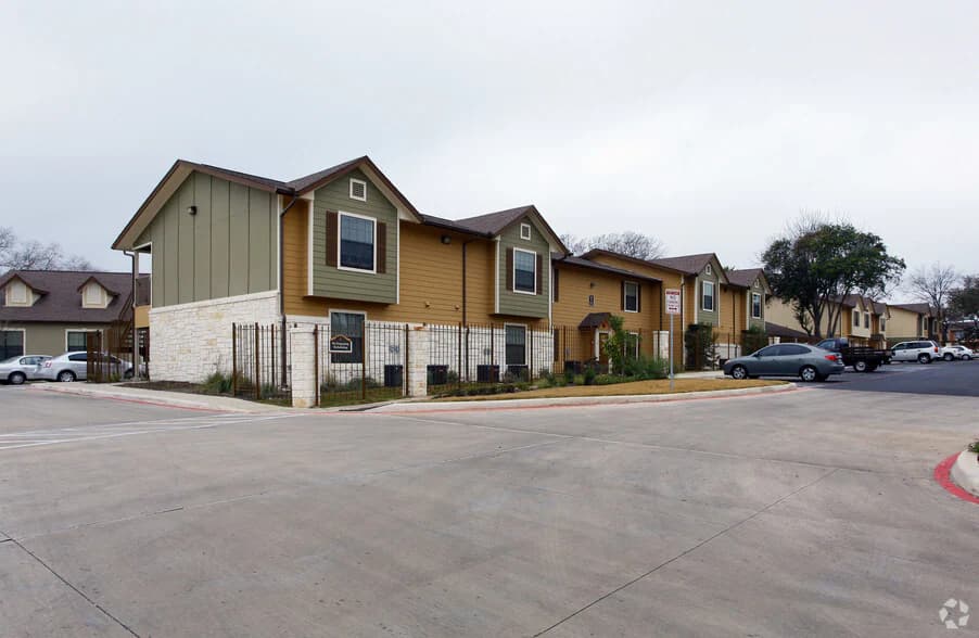 La Risa Apartments in San Antonio, Texas
