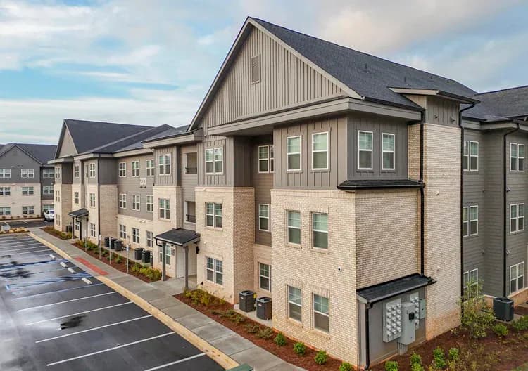 Blue Ridge Flats in Manor, Texas