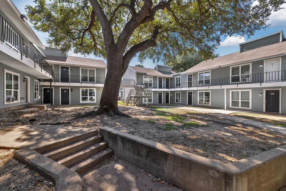 Azul Apartment Homes in Dallas, Texas