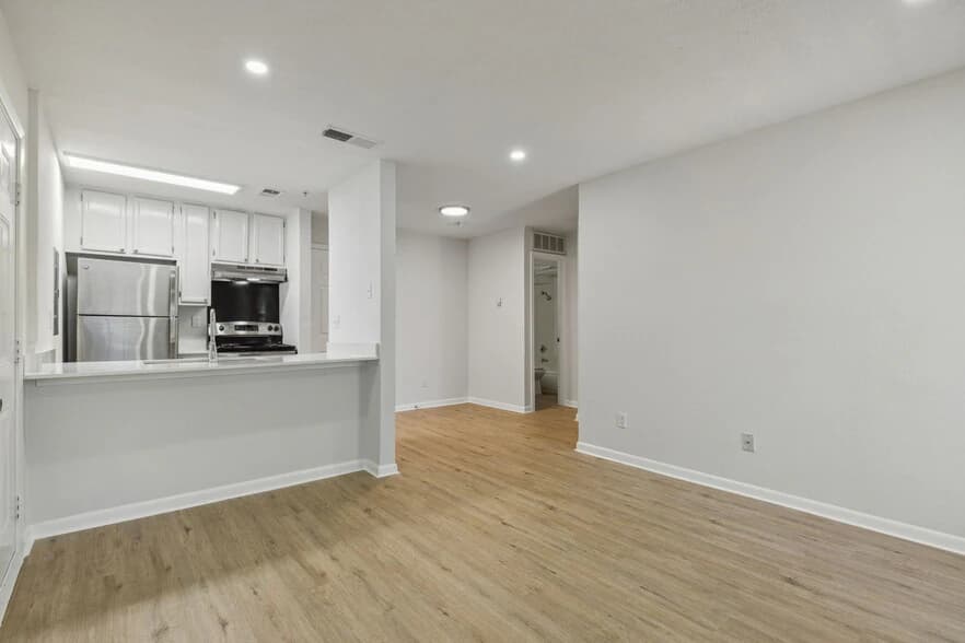 Garrett Gardens Apartments in Dallas, Texas