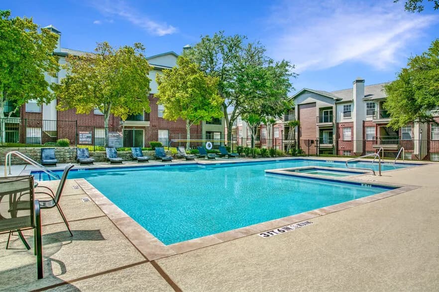 Saratoga in Lewisville, Texas