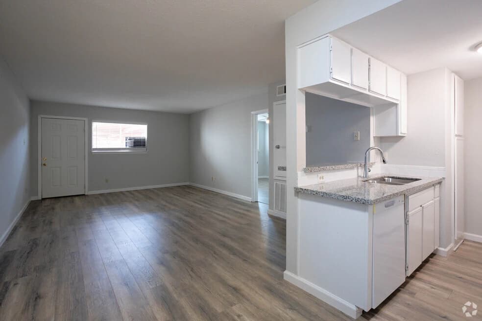 Branard Apartments in Houston, Texas