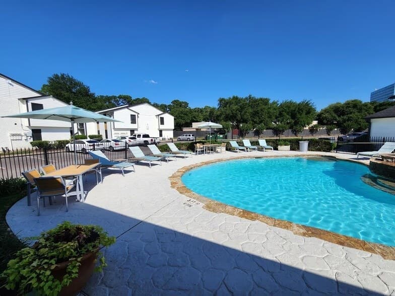 Cali Crossing Apartments in Houston, Texas