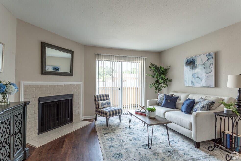 Willow Tree Apartments in Baytown, Texas
