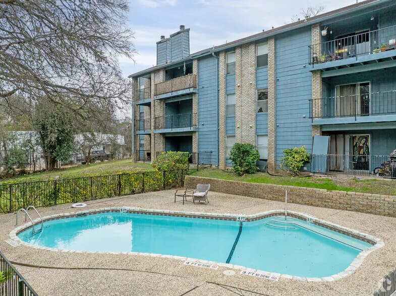 Windwood Apartments in Austin, Texas