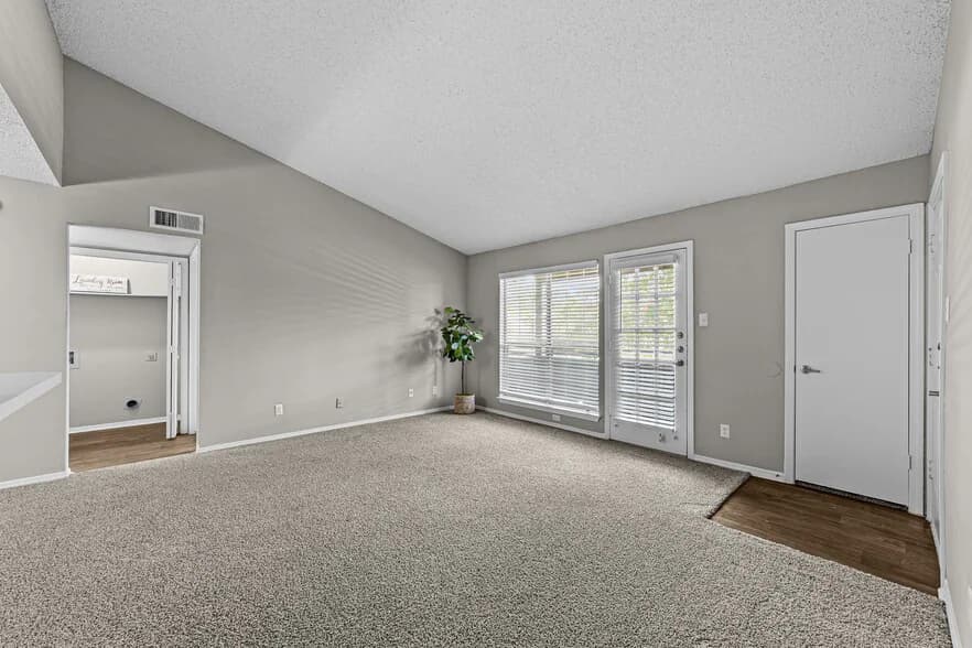 Trinity Village Apartments in Dallas, Texas