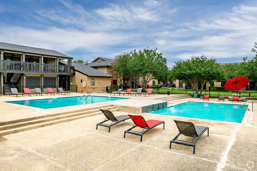 Sycamore Creek Apartments in Schertz, Texas