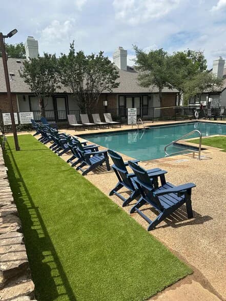 Woodbridge Townhomes in Arlington, Texas