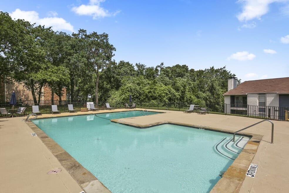 Waters Park Luxury Apartments — exterior