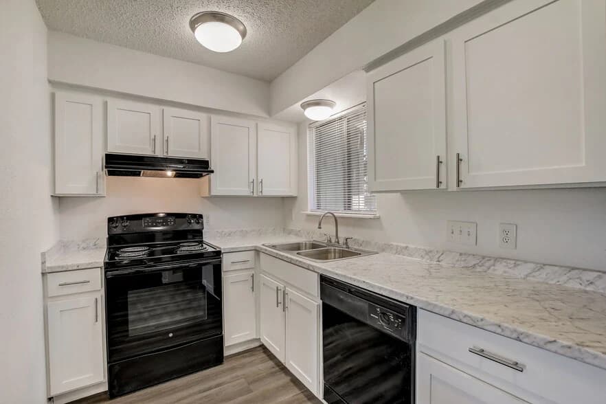 Oaks Apartments in Austin, Texas