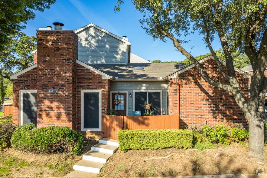 Willow Ridge in Euless, Texas