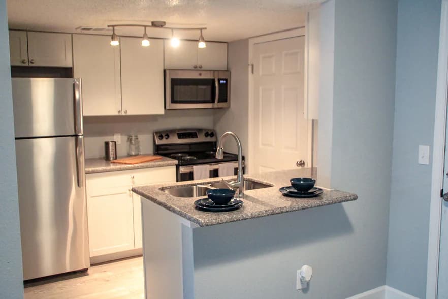 Rollingwood Apartments in Houston, Texas