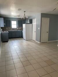 Thomas Manor Apartments — photo 5