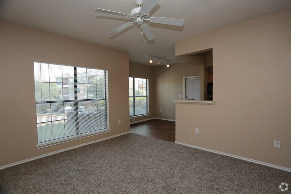 Stonehouse Apartment Homes — photo 2