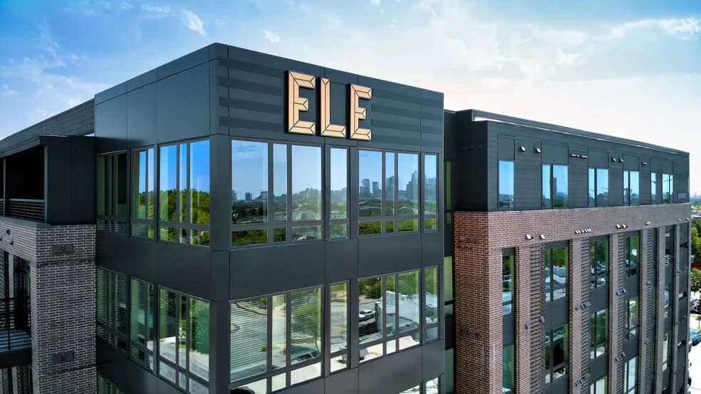 Ele in Dallas, Texas