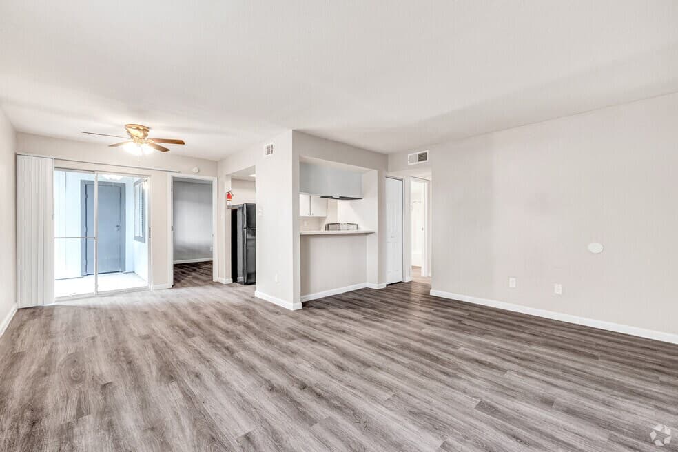 Trenton Place — photo 2