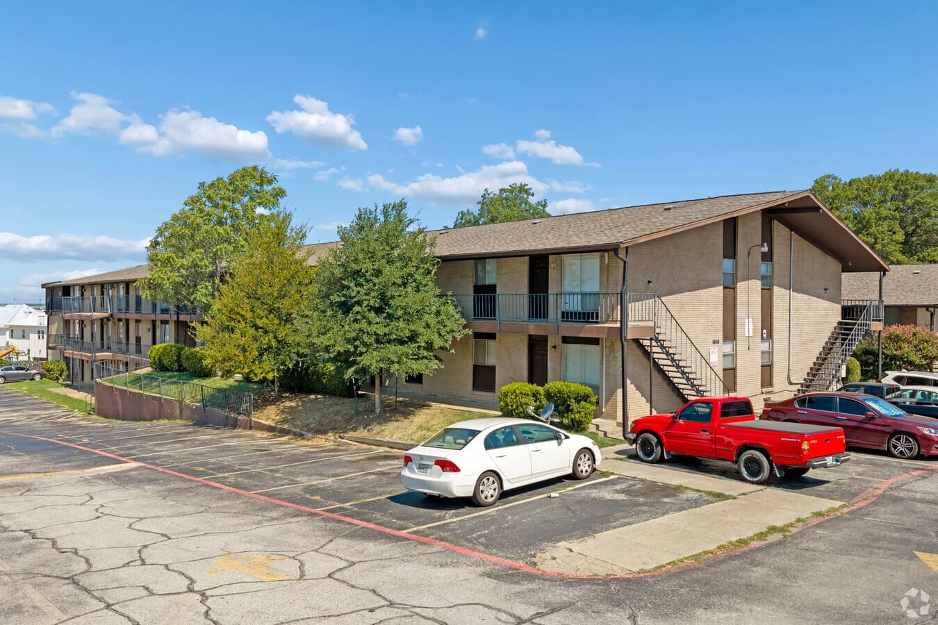 Meadows Apartments — photo 5