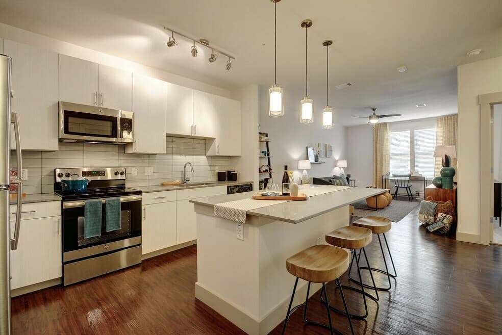 Farmhouse Apartments — photo 2