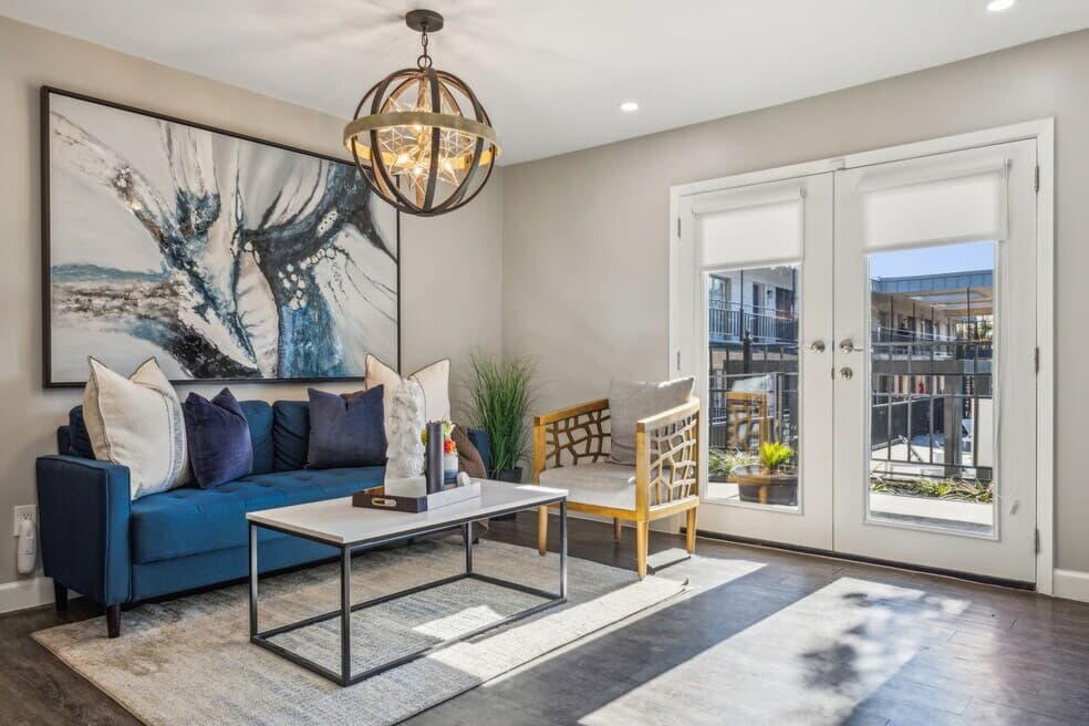 The Ashley at Bluffview Apartments in Dallas, Texas