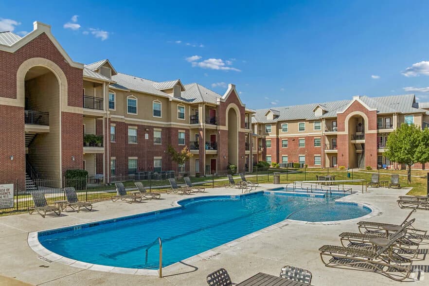 Woodlawn Ranch Apartments in San Antonio, Texas