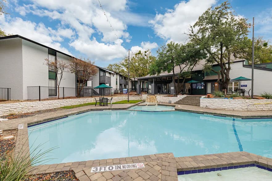 The Washington Apartment Homes in Arlington, Texas