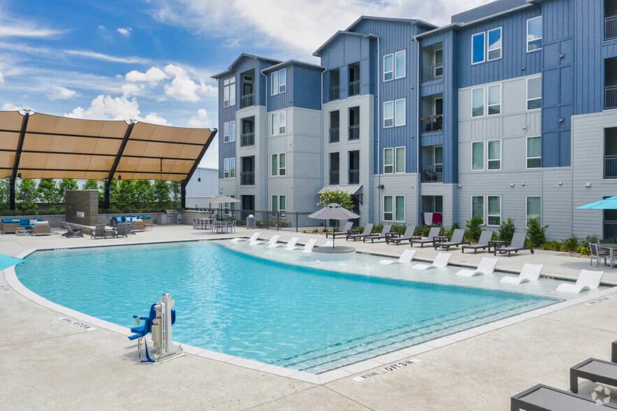 Three 77 Park in Fort Worth, Texas
