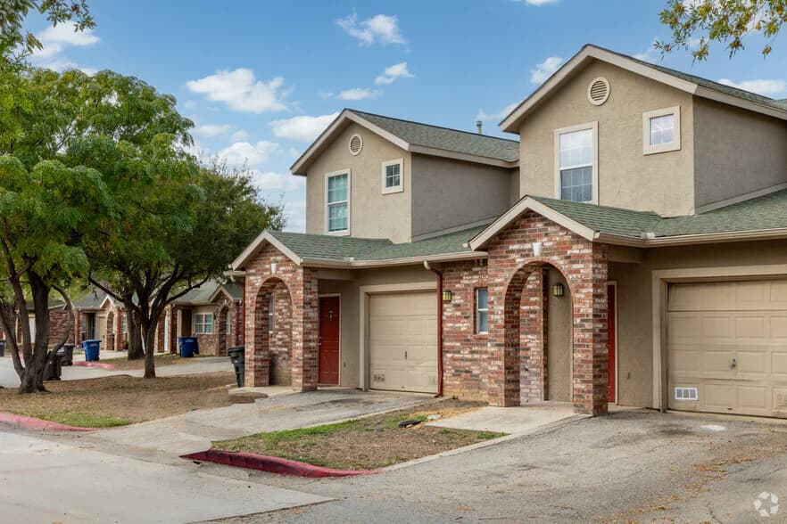 Hunters Glen Townhomes in San Antonio, Texas