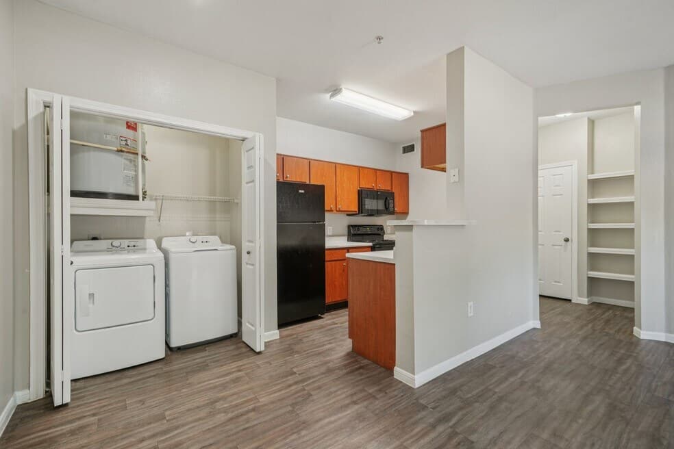 Vistas of Vance Jackson Apartments — photo 4