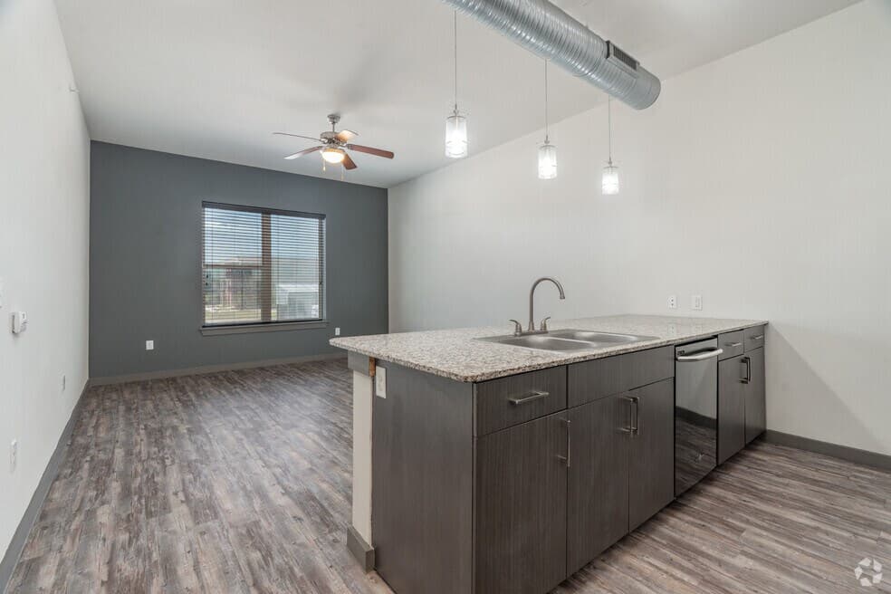 East End Lofts at the Railyard — photo 4
