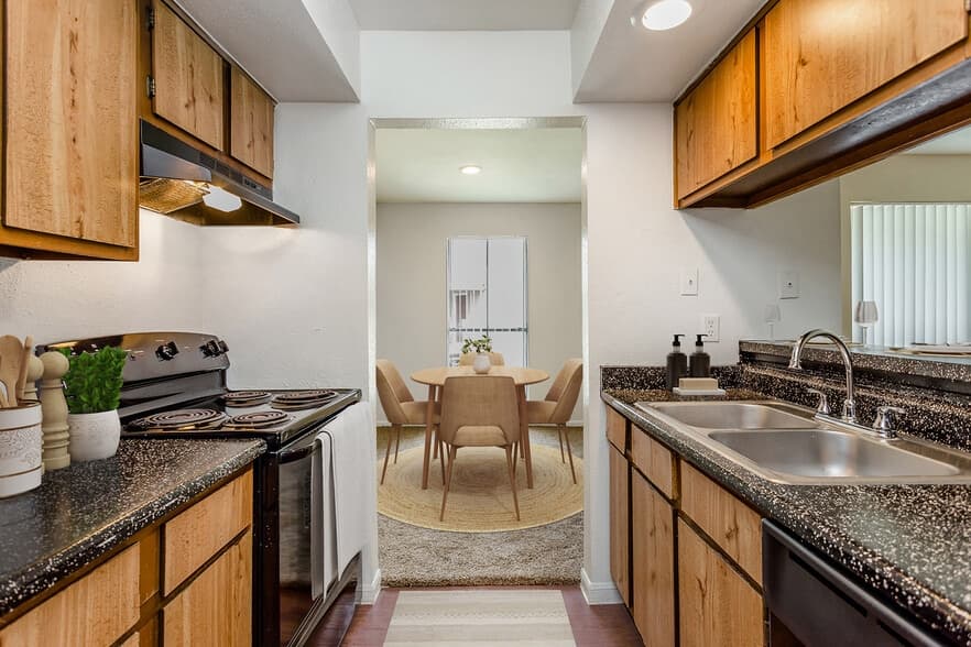Cinnamon Ridge in Pasadena, Texas