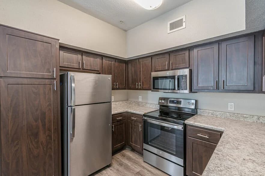 Carlyle Place Apartments in San Antonio, Texas