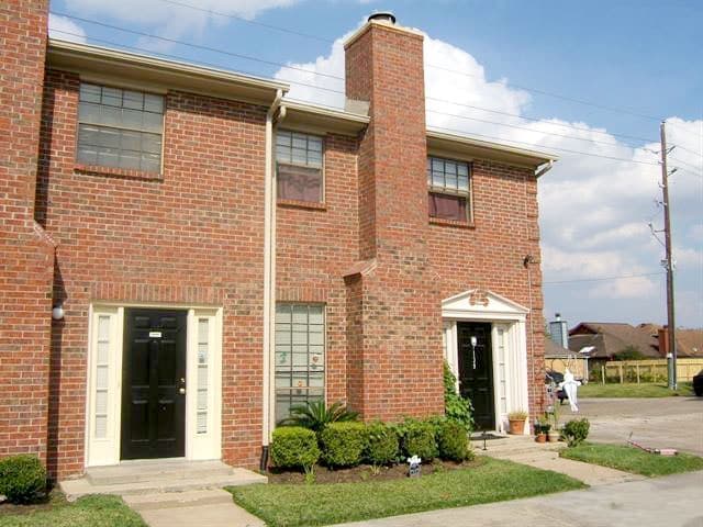 Georgian Townhomes in Houston, Texas
