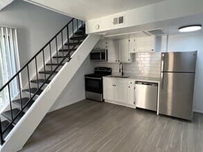 Townhollow Apartments — photo 5