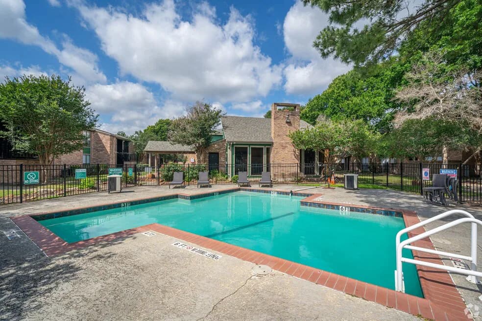 Siena Courtyards Apartments in Houston, Texas