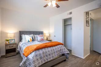 Pasadena Apartments — photo 5
