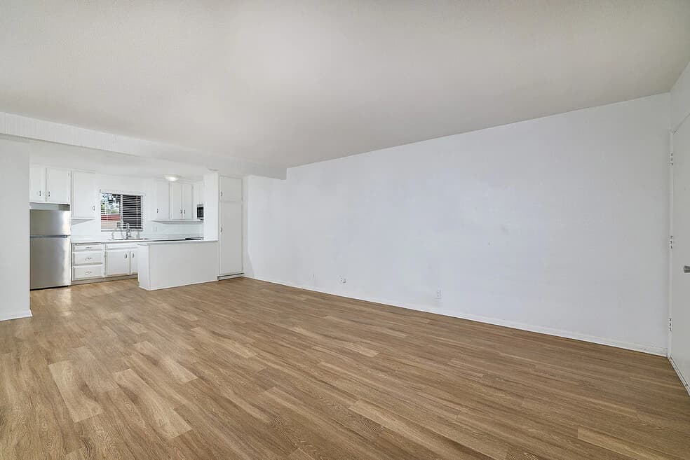 Panorama Apartments — photo 2