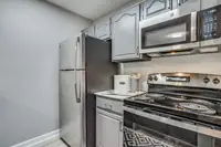 Evaline Apartments — photo 3